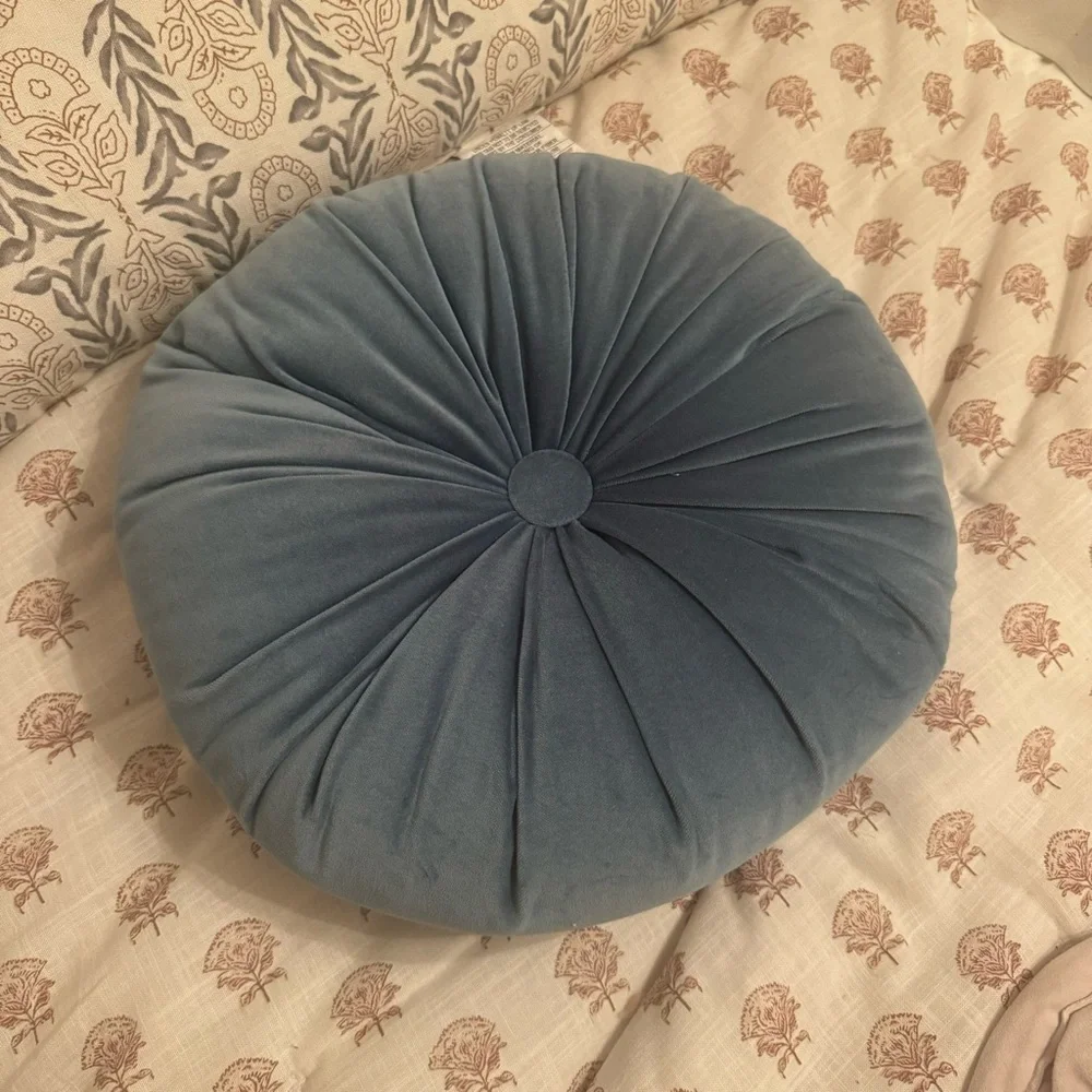 N/A 15” round